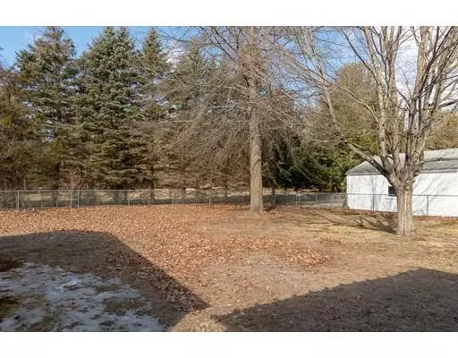 East Longmeadow, MA 01028,30 Holland Dr