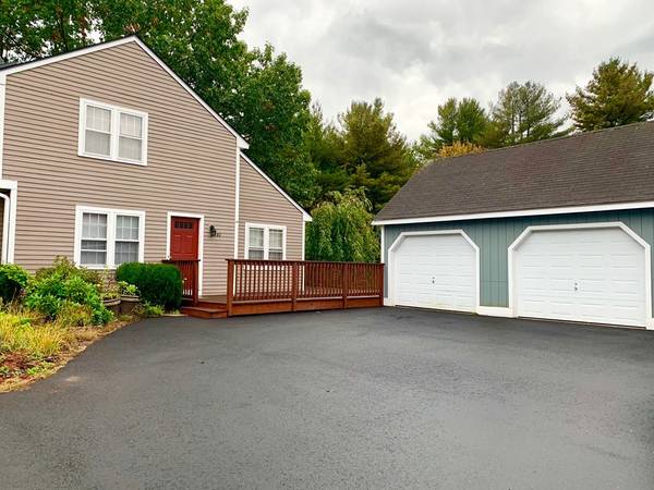 150 Russet Ln #150, Boxborough, MA 01719