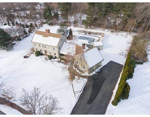 10 Fieldstone Terrace, West Bridgewater, MA 02379