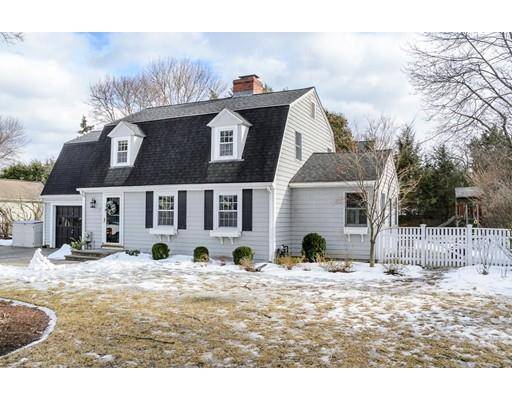 17 Richland Rd, Wellesley, MA 02481