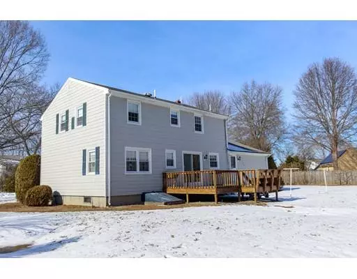 Seekonk, MA 02771,69 Tanager Rd