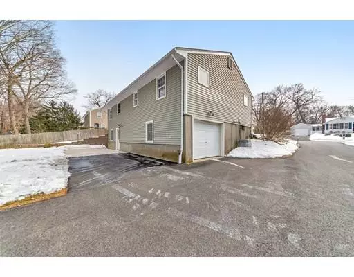 Agawam, MA 01030,64 Horsham Pl