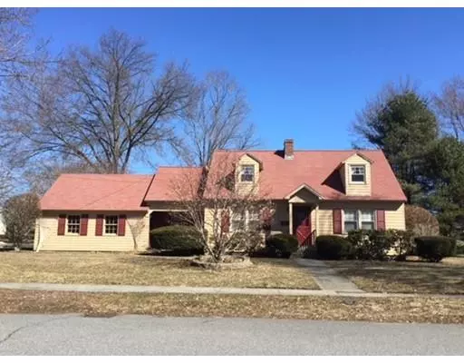 3 Green, Greenfield, MA 01301