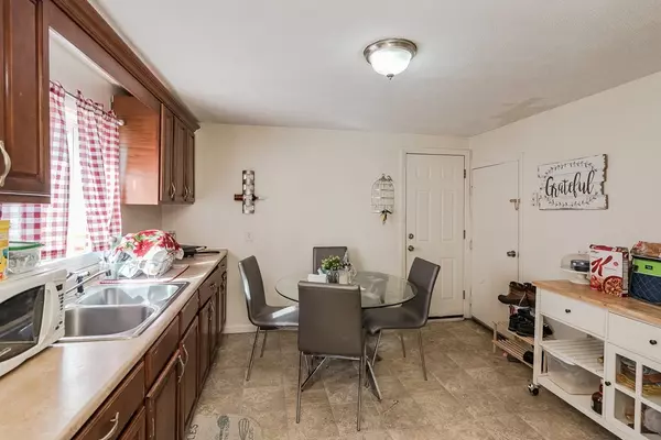 Everett, MA 02149,14 Chatham Rd