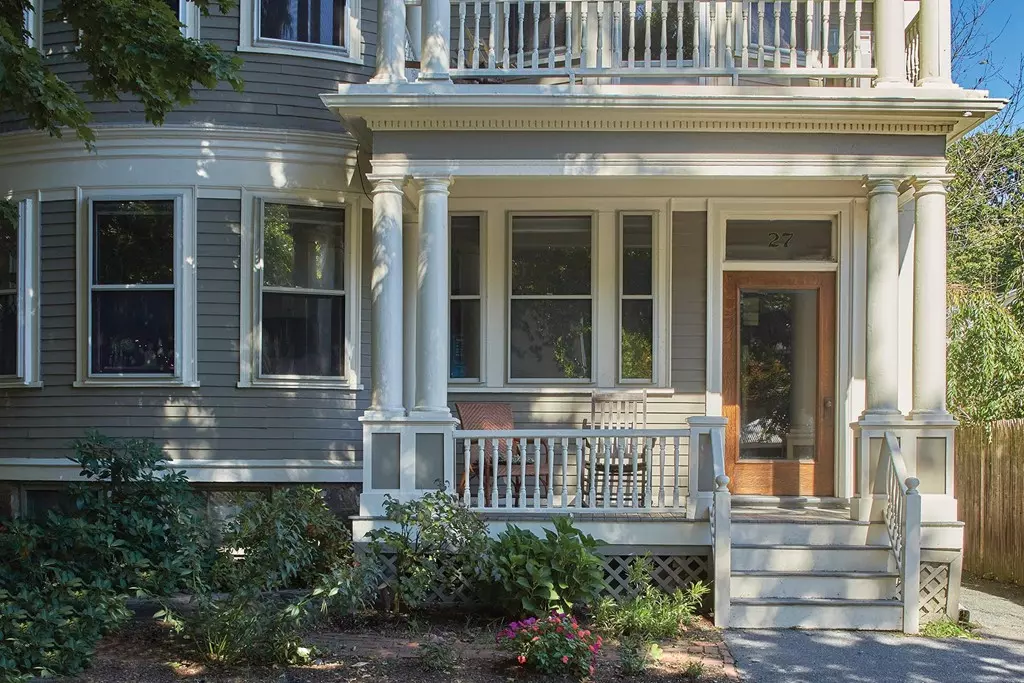 Brookline, MA 02445,27 Stanton Rd #2