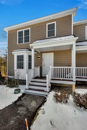 103 Turtle Brook Rd #103, Canton, MA 02021