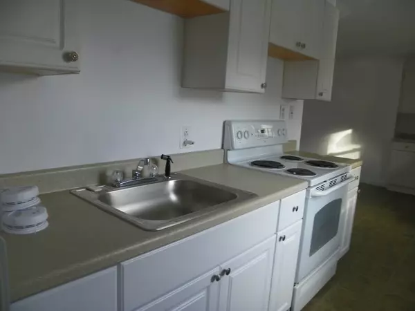 Ayer, MA 01432,24 Pearl Street