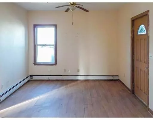 Fall River, MA 02724,24 Montaup St