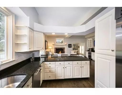 Cohasset, MA 02025,298 S Main St