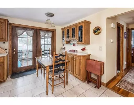 North Attleboro, MA 02760,317 High St