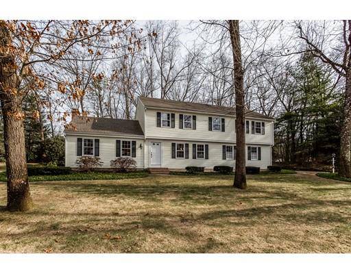 37 Cheshire Dr, Longmeadow, MA 01106