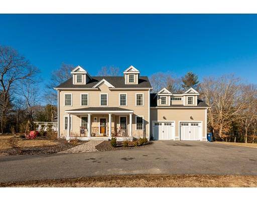 2 Woodruff Ln, Hanover, MA 02339