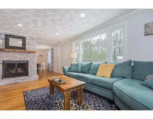 Groton, MA 01450,2 Oxbow Ln