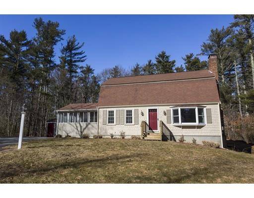 1062 Franklin St, Duxbury, MA 02332