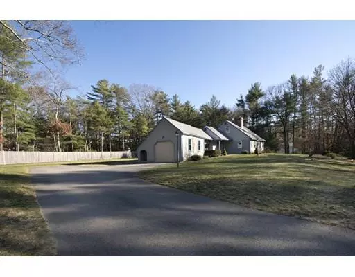 Duxbury, MA 02332,61 Lantern Lane