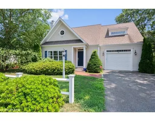 130 Schooner Ln, Barnstable, MA 02601