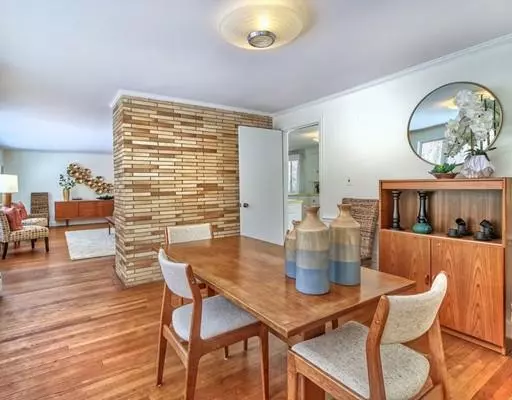 Lincoln, MA 01773,7 Oak Knoll