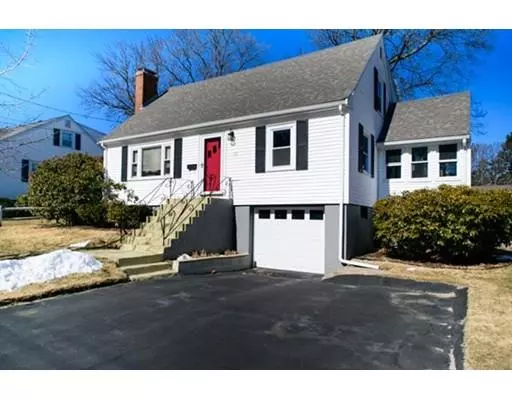 11 Country Club Road, Stoneham, MA 02180