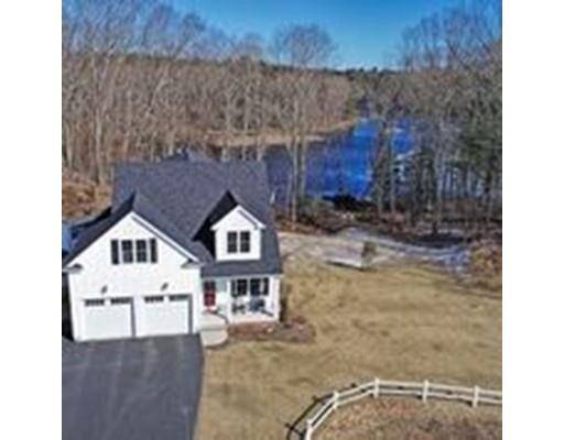 Wrentham, MA 02093,105 Pheasant Run Court