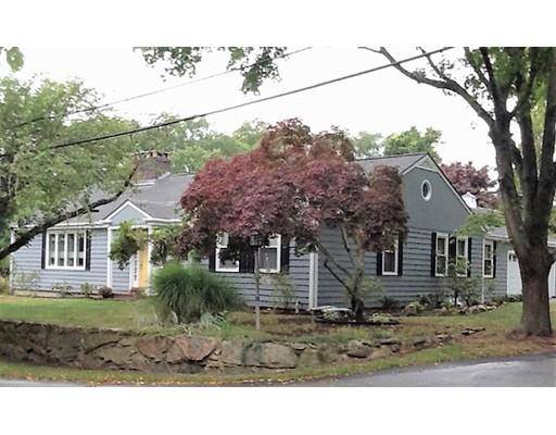 11 Beacon St., Mattapoisett, MA 02739