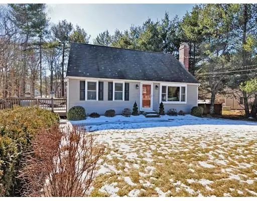 Taunton, MA 02780,80 Meadow Brook Ln