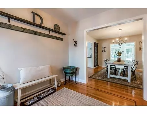 Holliston, MA 01746,6 Fiske Pond Rd