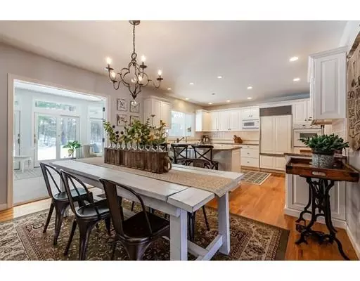 Holliston, MA 01746,6 Fiske Pond Rd