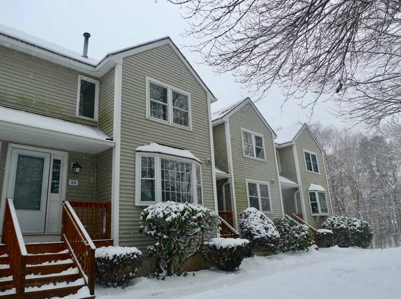 88 Patrick Rd #88, Tewksbury, MA 01876