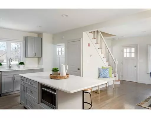 Cohasset, MA 02025,49 Cushing Rd