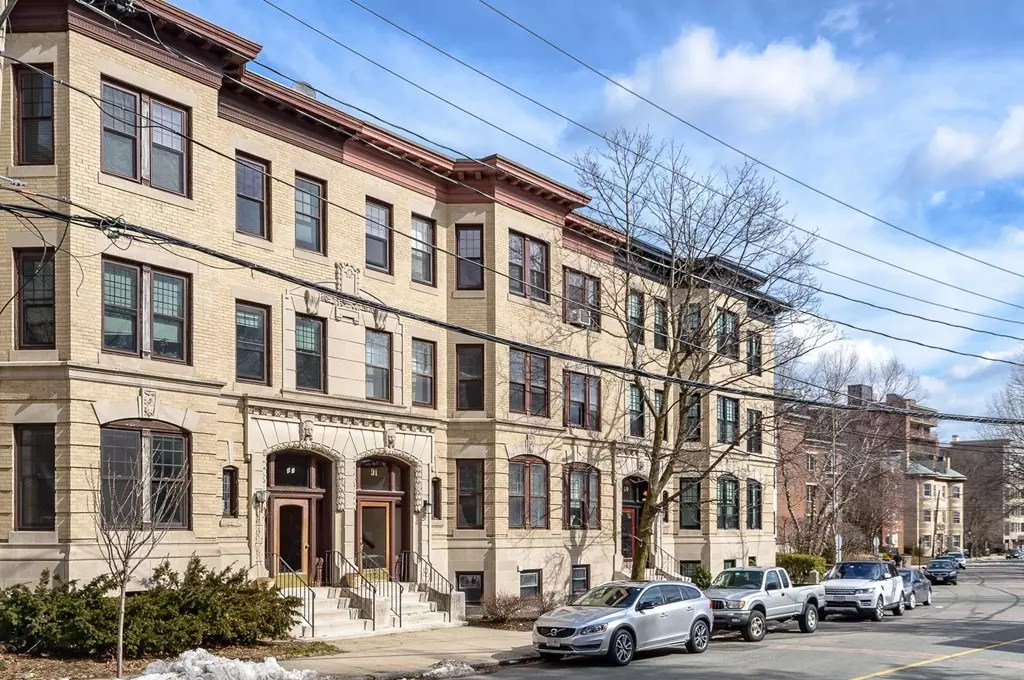 Brookline, MA 02446,93 Marion St #1