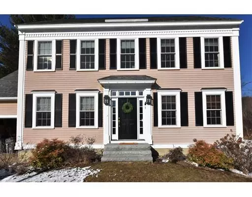 19 Amesbury St, Amesbury, MA 01913