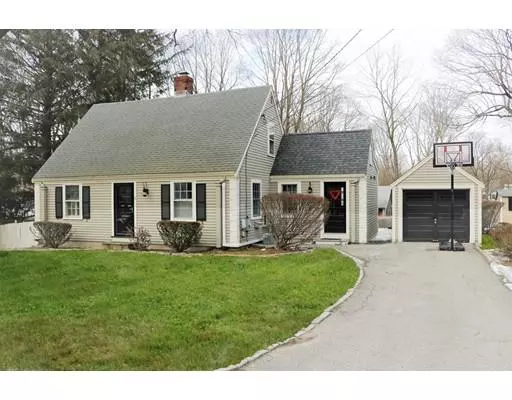 Hingham, MA 02043,8 Merrymount  Rd