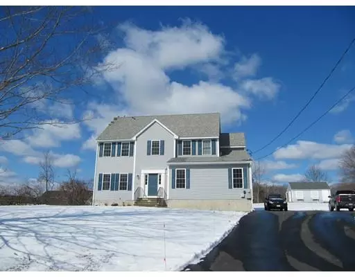 52 Avis Ave, Dracut, MA 01826