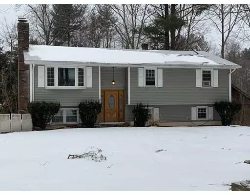 1 Jeffrey Cir, Southwick, MA 01077