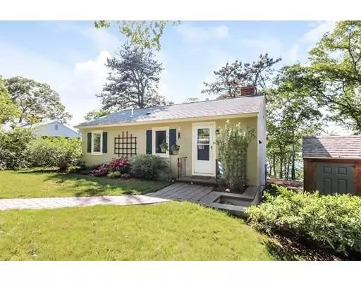 119-A Lake Shore Dr, Falmouth, MA 02536