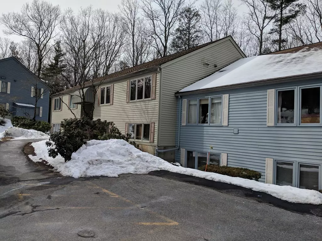 Southbridge, MA 01550,24 Maria Ave #A