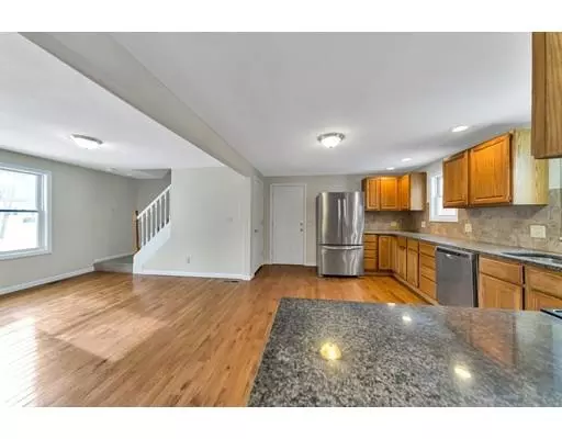 Agawam, MA 01001,11 Ruth Ave