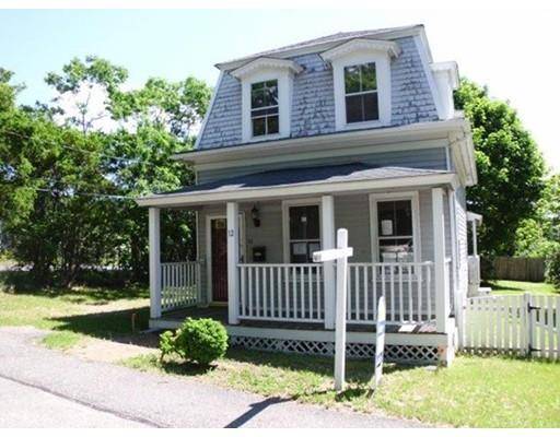 12 Washington Ave, Bourne, MA 02532