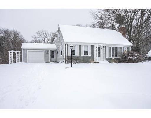 48 Cypress Rd, Seekonk, MA 02771