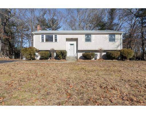 17 Cape Cod Ln, Hanover, MA 02339