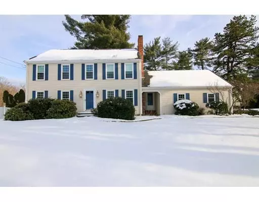 5 Mary Ann Way, North Attleboro, MA 02760