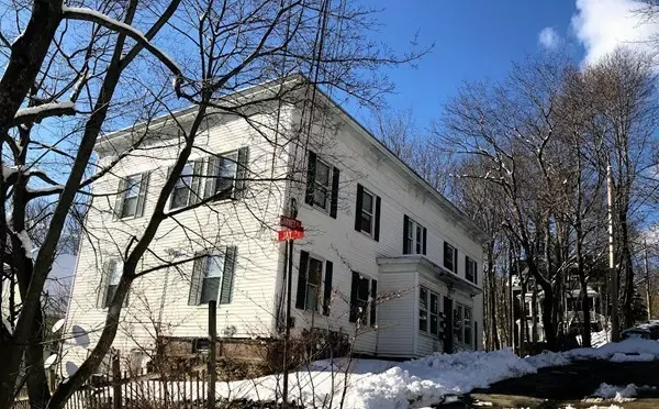 Fitchburg, MA 01420,40 Garnet St