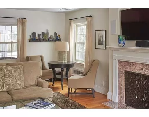 Brookline, MA 02467,273 Eliot St