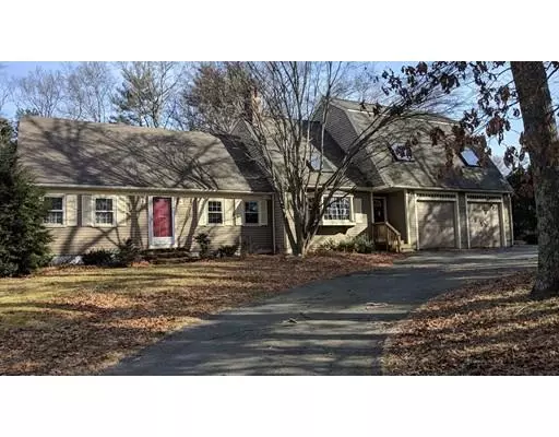 68 King St, Hanson, MA 02341