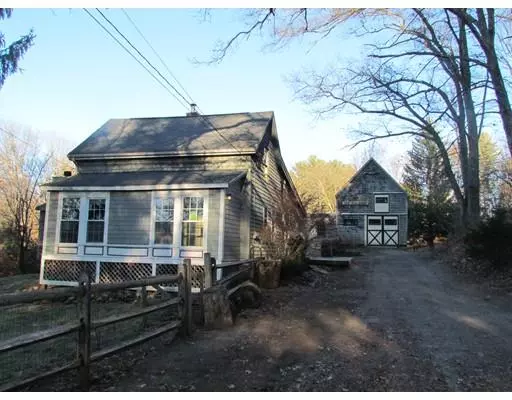 104 Bachelor St, West Newbury, MA 01985