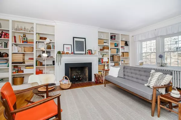 Brookline, MA 02446,54 Lancaster Terrace #3