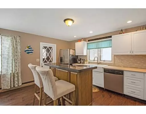 Auburn, MA 01501,30 Hawthorne St