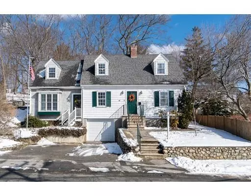 9 Spring St, Wakefield, MA 01880