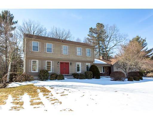 203 Tanglewood Dr, East Longmeadow, MA 01028