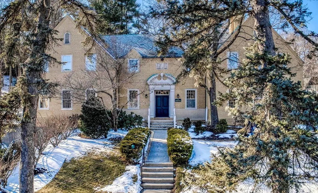 Brookline, MA 02445,30 Cumberland Avenue #W 2